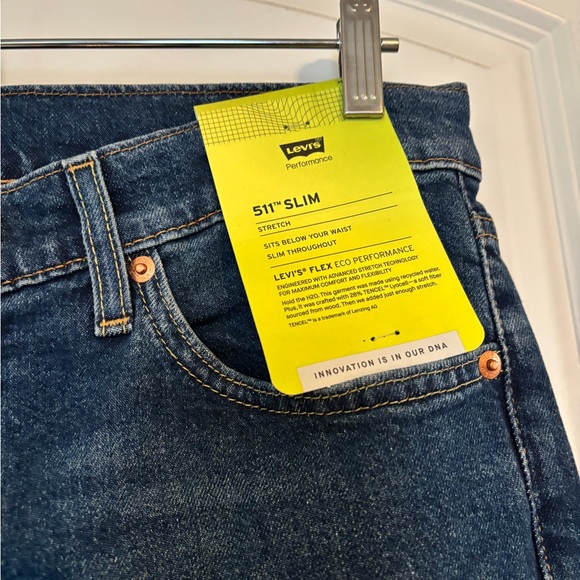 Levi's Men's Blue Denim Jeans, Classic Fit, NWT, Size 33x30 - Picture 2 of 6